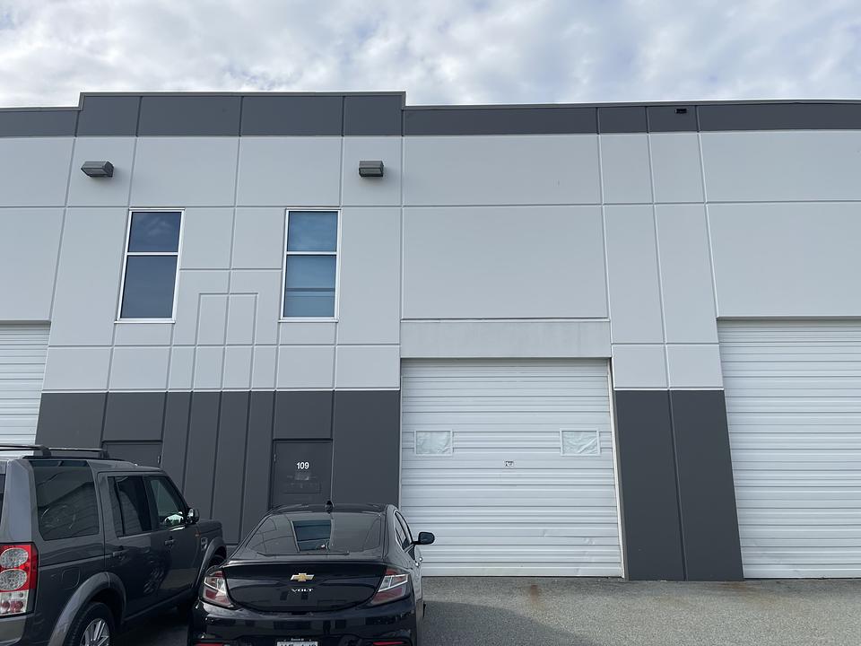 109 - 18663 52 Avenue, Surrey, BC
