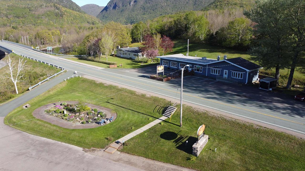 16537 Cabot Trail, Petit Étang, NS