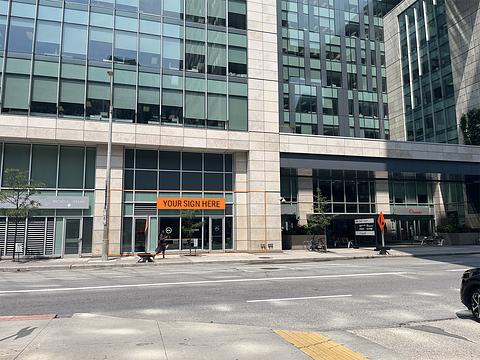 90 Elgin Street, Ottawa, ON