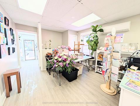 15 Main Street South, Newmarket, ON