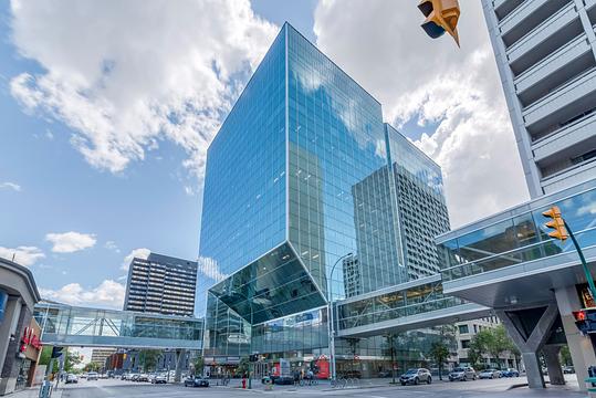 330 St Mary Ave, Winnipeg, MB