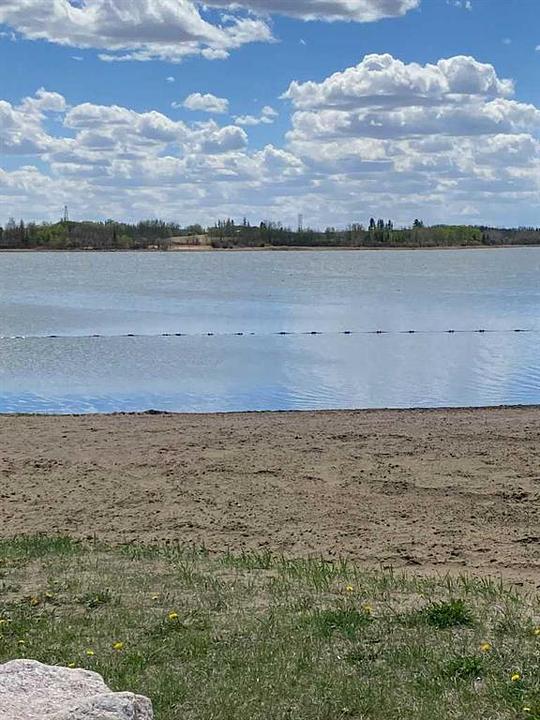 4816 Main Street, Alix, AB