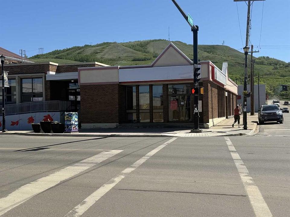 10037 100 Street, Peace River, AB