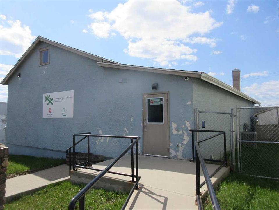 4928 49 Street, Rocky Mountain House, AB