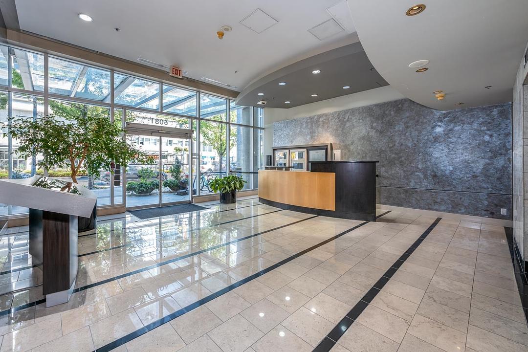 629-6081 Number 3 Road, Richmond, BC