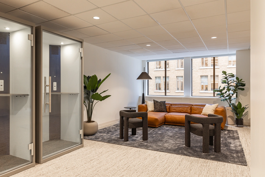 700 - 360 Bay Street, Toronto, ON