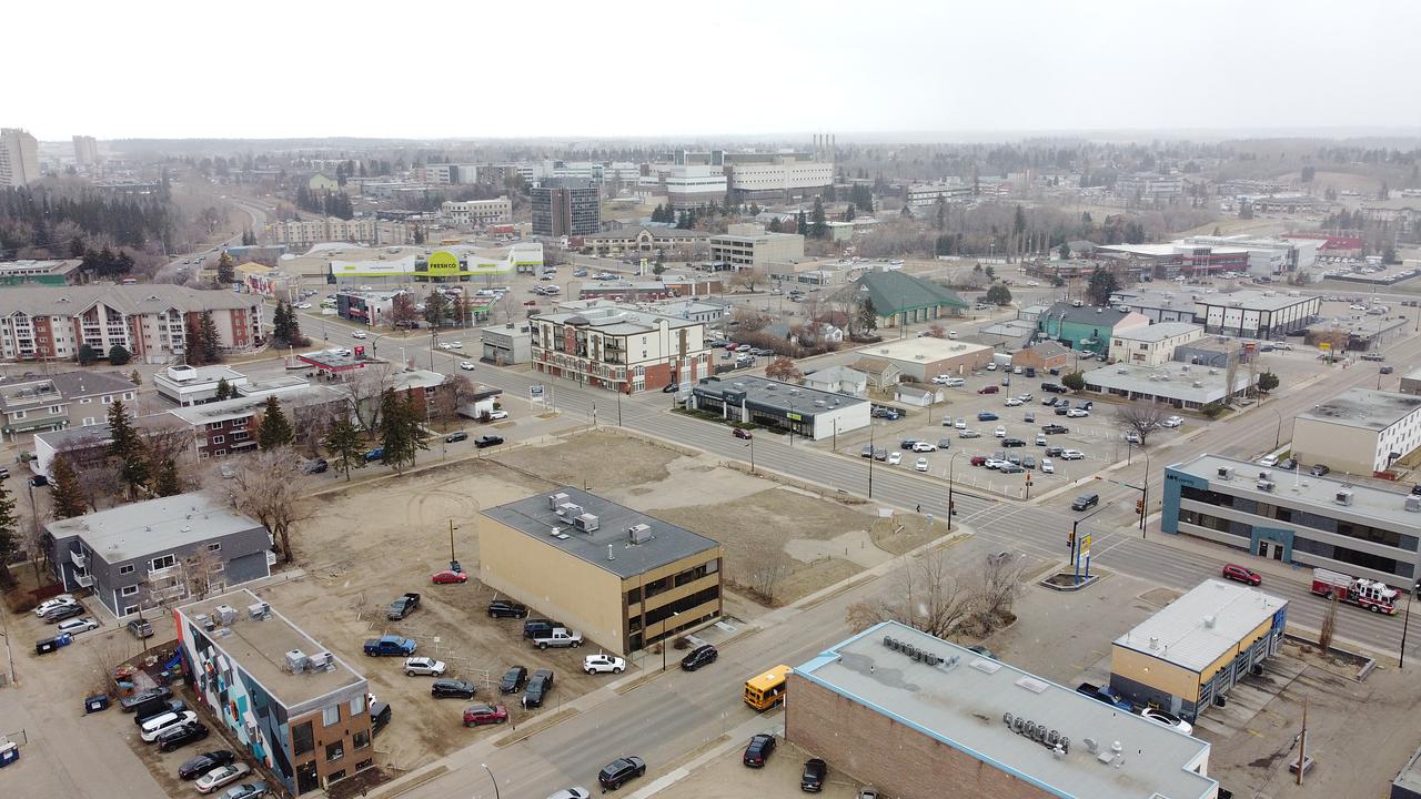 4825 47 Street, Red Deer, AB