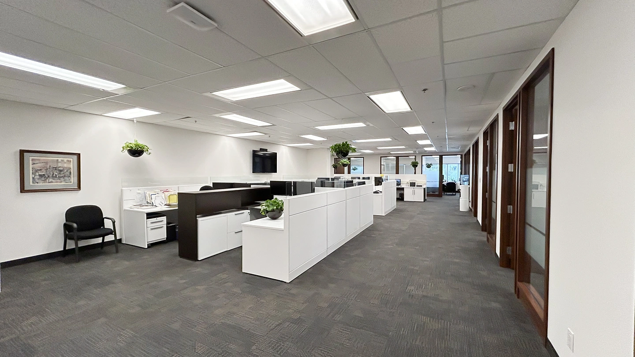 201 - 201 City Centre Drive, Mississauga, ON