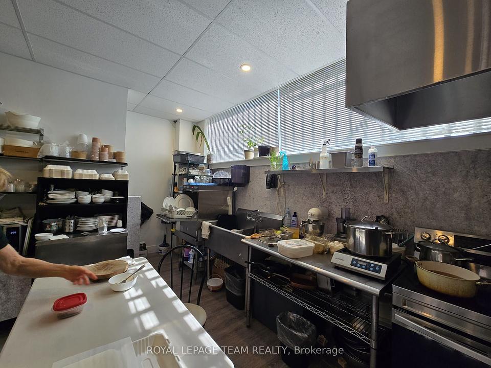 274 Elgin Street, Ottawa, ON