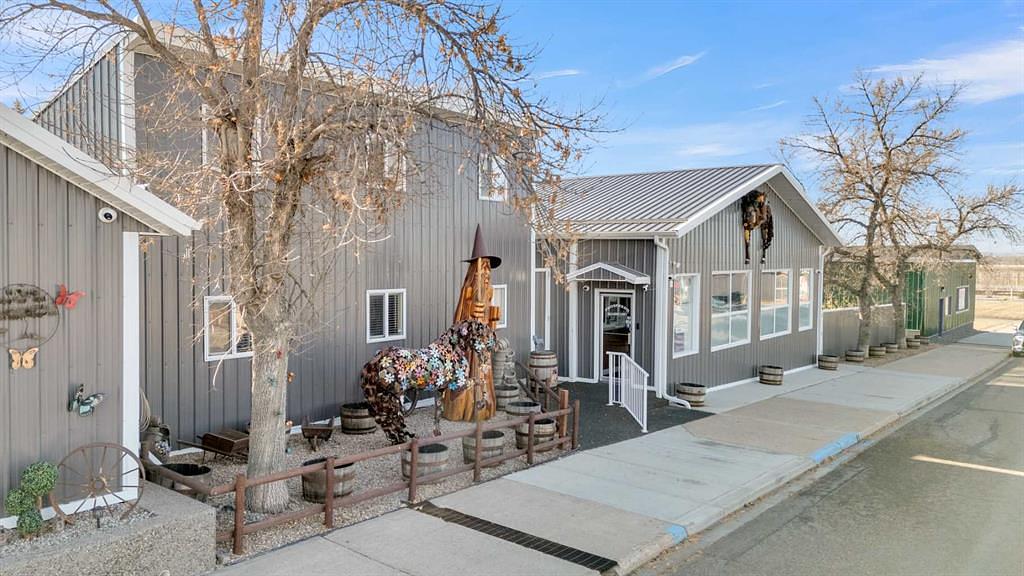 2023 20 Avenue, Bowden, AB