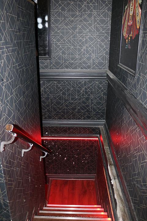 1116 Dundas Street West, Toronto, ON