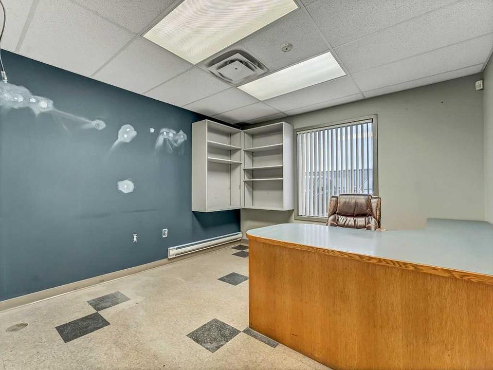 1782 32 Street Southwest, Medicine Hat, AB