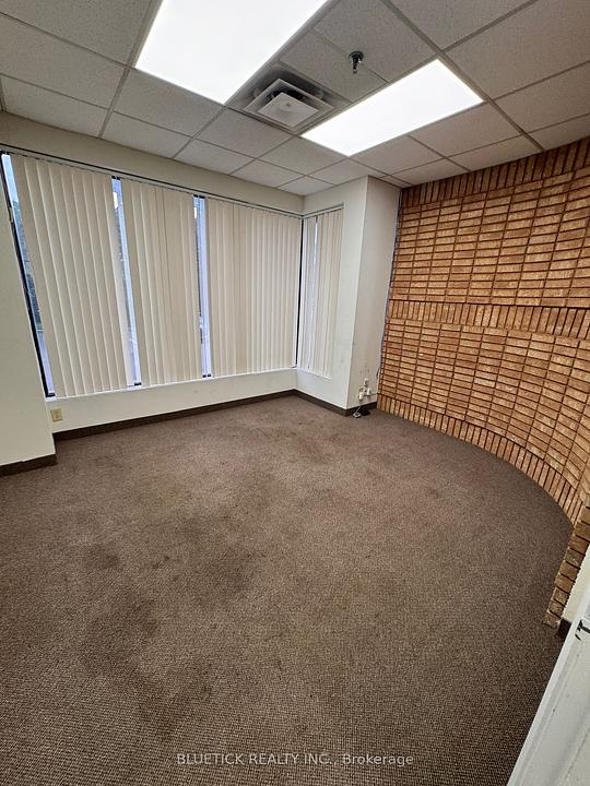 19 - 12 Bram Court, Brampton, ON
