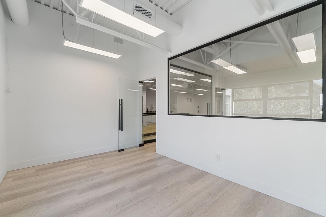 9030 Oak St, Vancouver, BC