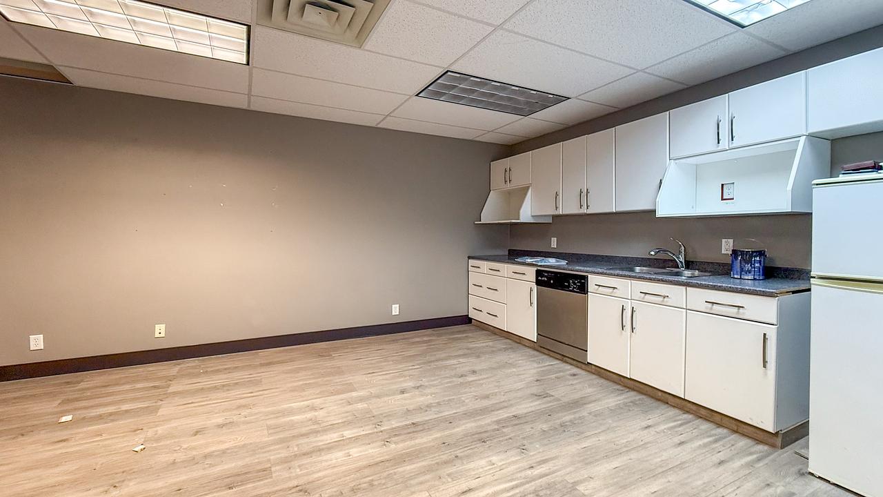 204 - 170 Rutland Road North, Kelowna, BC