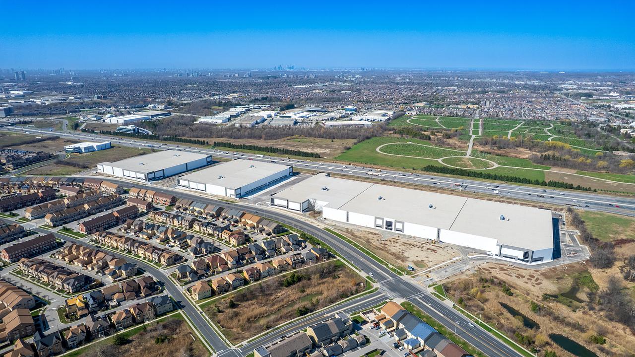 Woodbine Avenue, Markham, ON