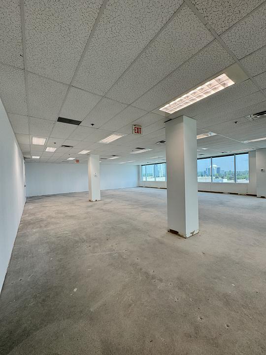 401 - 1111 International Boulevard, Burlington, ON