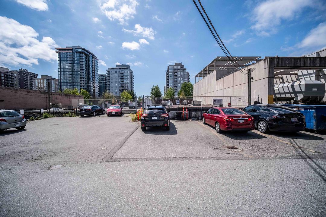 A - 1604 Lonsdale Avenue, North Vancouver, BC