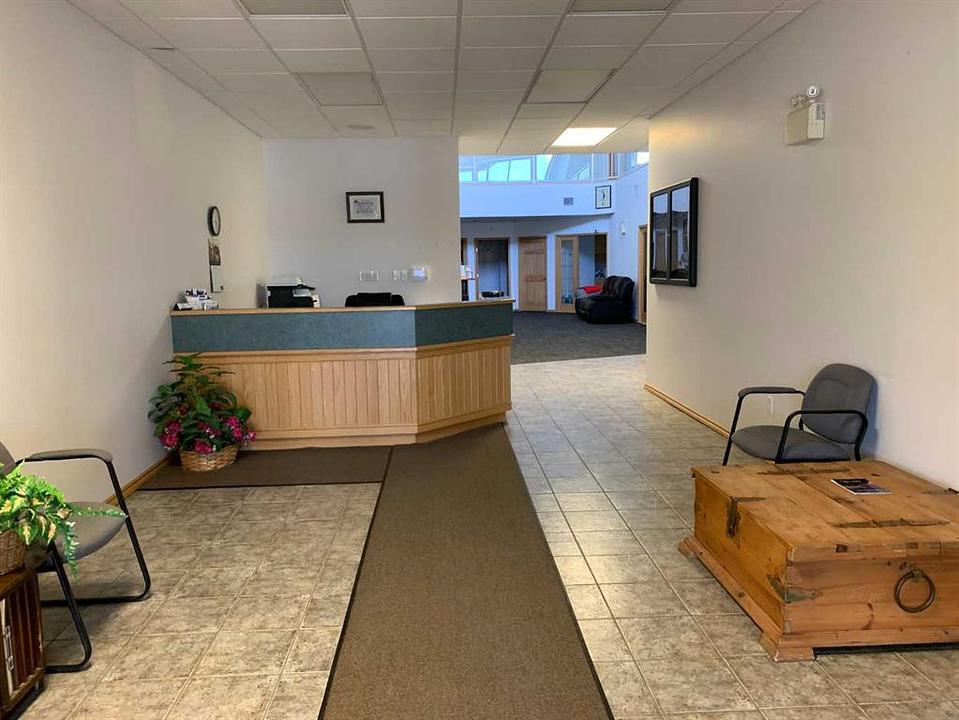 102 - 105 6 Avenue Southeast, Slave Lake, AB