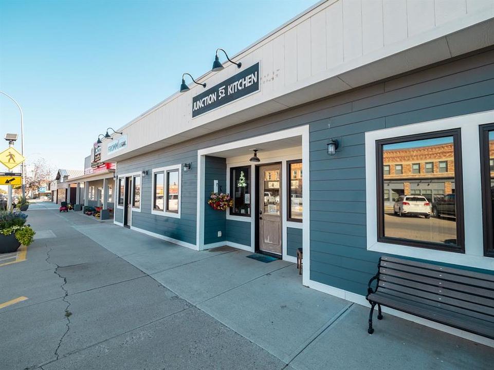 19 Broadway Street North, Raymond, AB