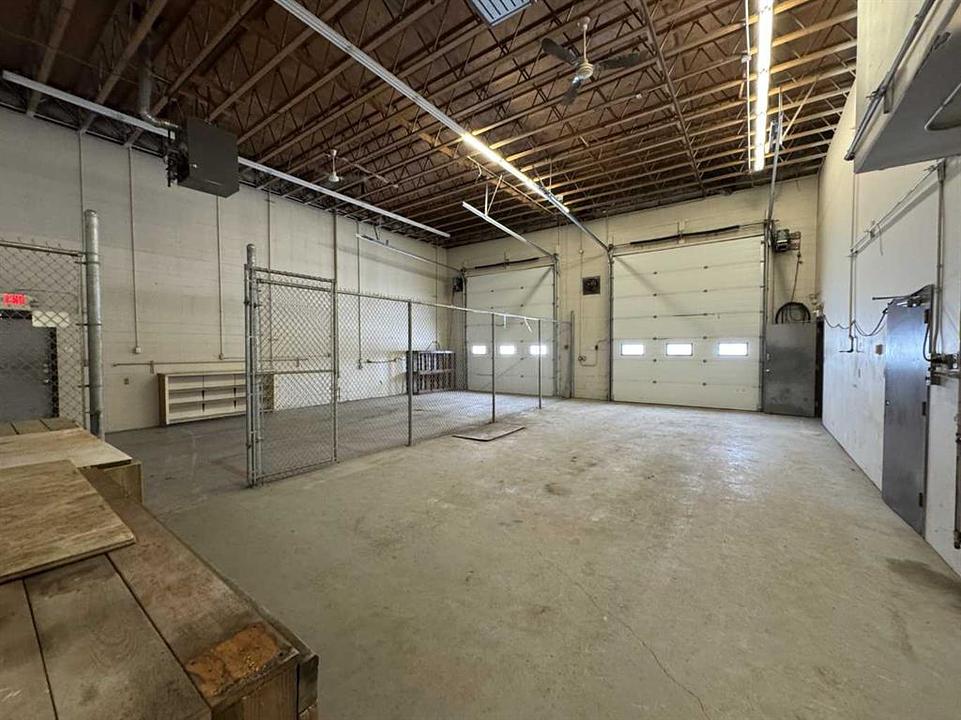 Bay 4 - 5208 62 Street, Lloydminster, AB