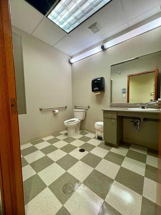 400A - 650 South Railway Avenue East, Drumheller, AB