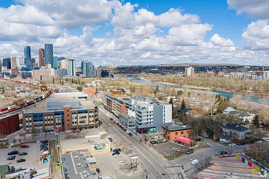 1011 9 Avenue Southeast, Calgary, AB