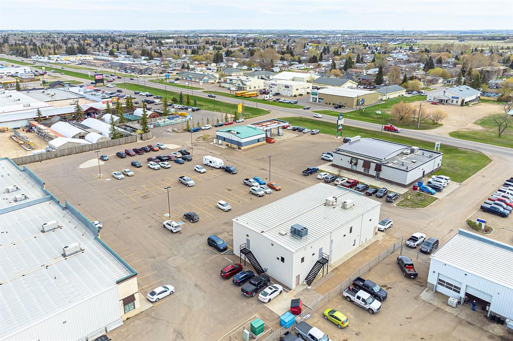 2602 50 Avenue, Lloydminster, AB