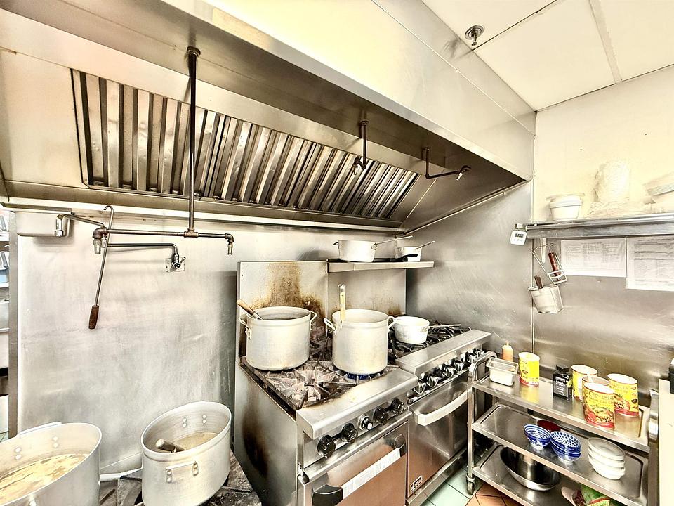 2993 Granville Street, Vancouver, BC
