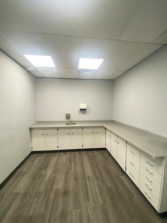 K - 227 Boulevard Brunswick, Pointe-Claire, QC