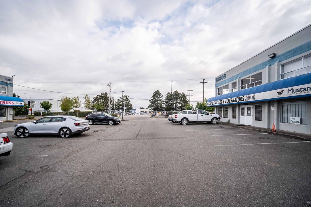 202 - 13308 76 Avenue, Surrey, BC