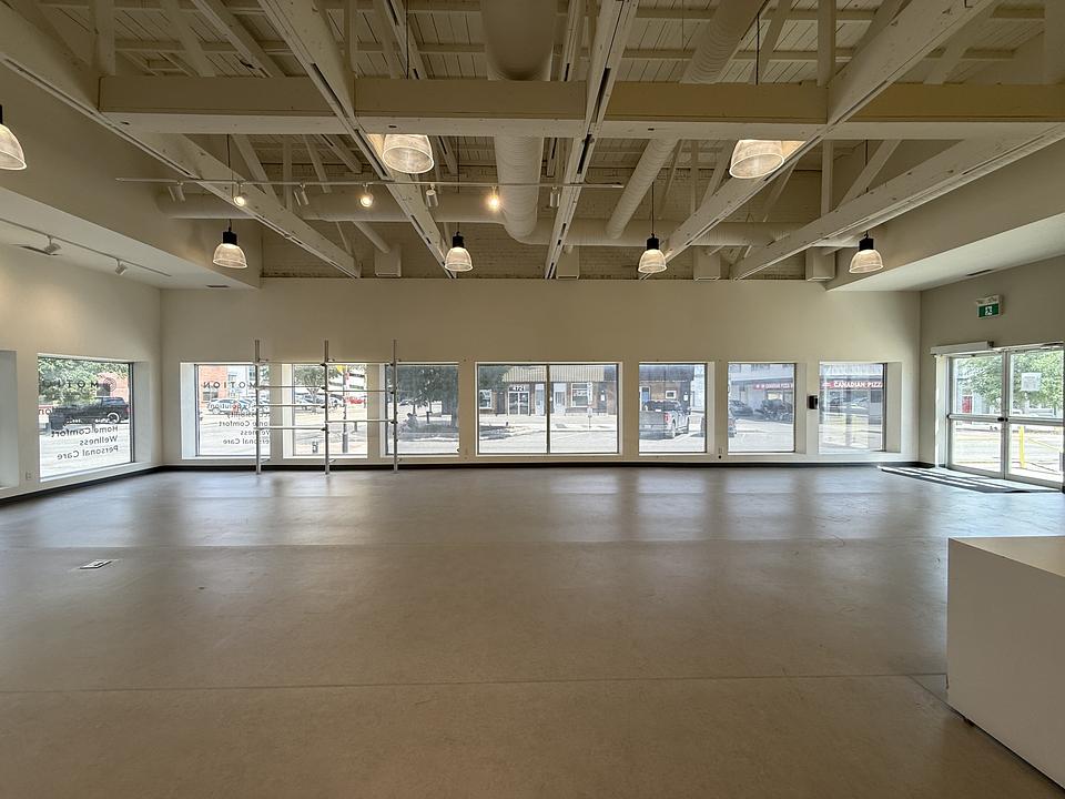 1 - 4720 50 Avenue, Red Deer, AB