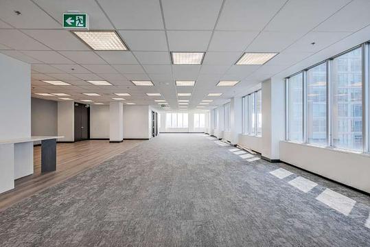95 Saint Clair Avenue West, Toronto, ON