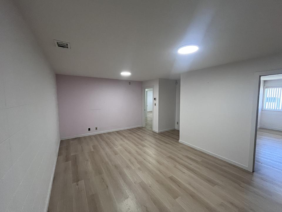 9738 51 Avenue Northwest, Edmonton, AB