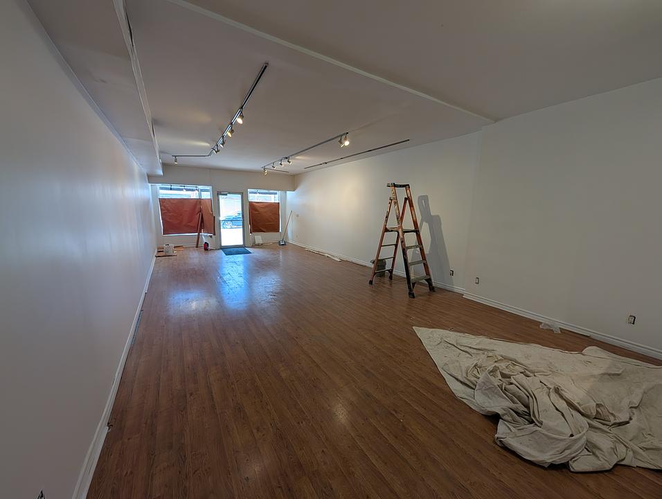 653 Dupont Street, Toronto, ON