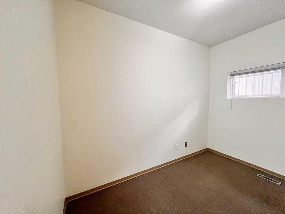 4131 Bow Trail Southwest, Calgary, AB