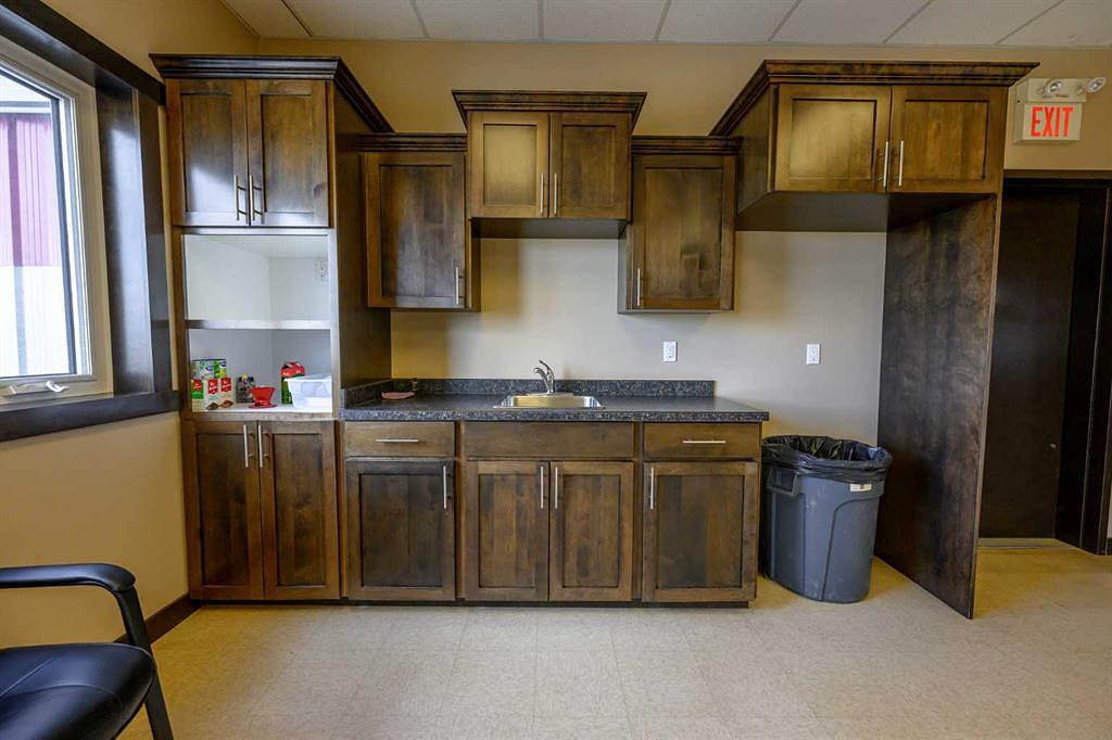 10709 79 Avenue, Clairmont, AB