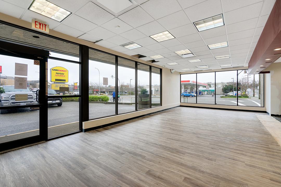 202 - 3214 Douglas St, Victoria, BC