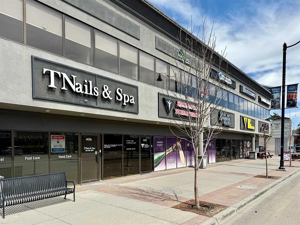 3 - 50 Elizabeth Street, Okotoks, AB