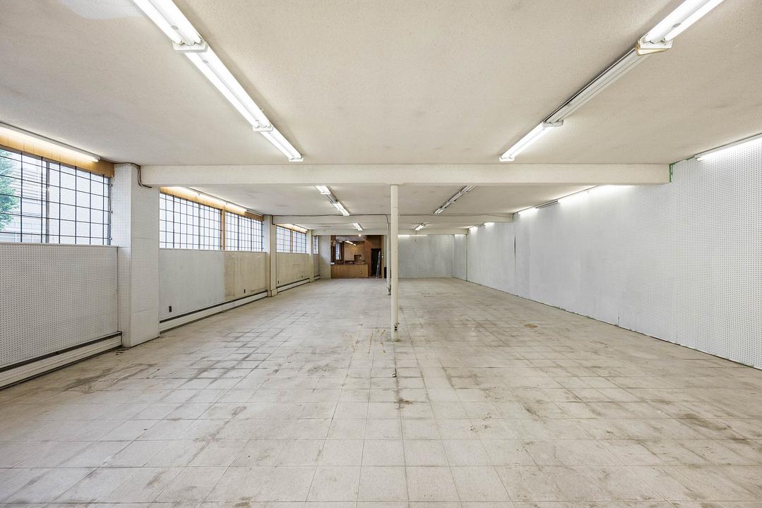 8242 Ontario Street, Vancouver, BC