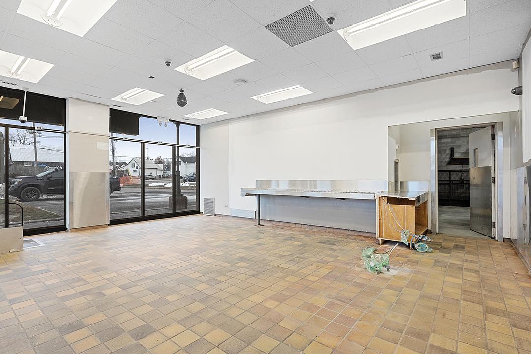 F1 - 1160 Beaverwood Road, Ottawa, ON