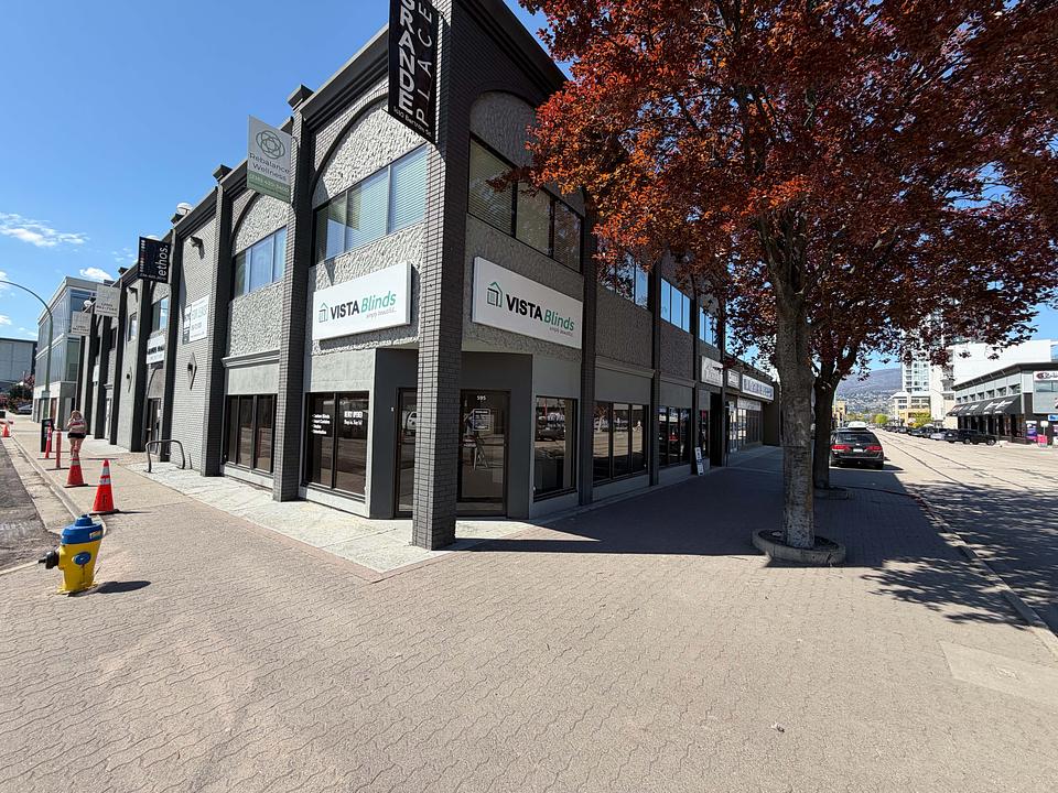 595 Lawrence Avenue, Kelowna, BC