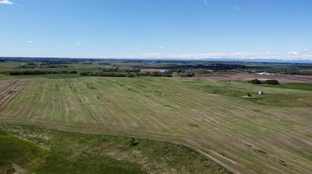 W-5,R-3,T-27,S-22, NW,SW - Lochend Road, Rocky View County, AB