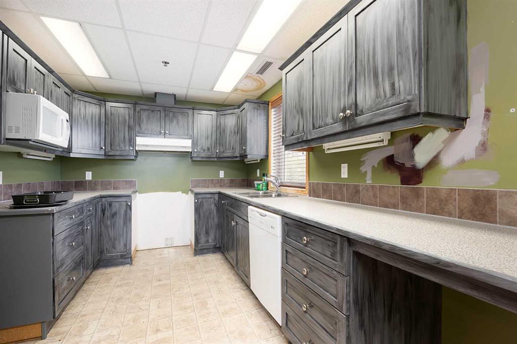105 Oak Court, Anzac, AB