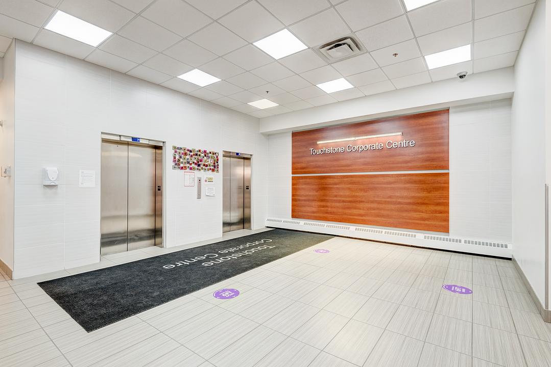 500 - 222 58 Ave SW, Calgary, AB