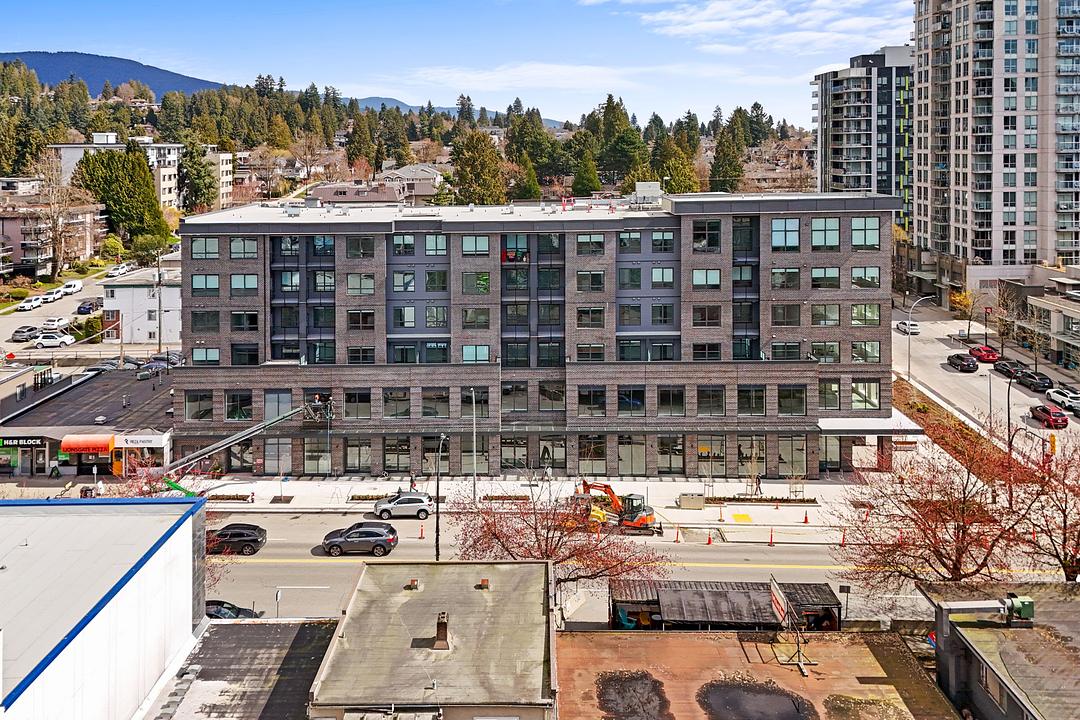 1740 Lonsdale Avenue, North Vancouver, BC