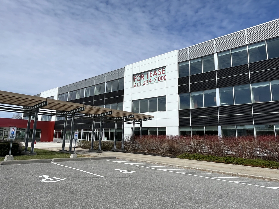Ground Floor - 1935 Robertson Road, Ottawa, ON