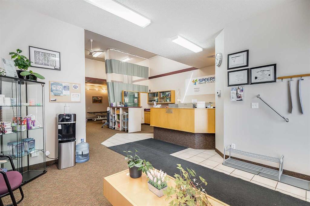 5120 50 Avenue, Olds, AB
