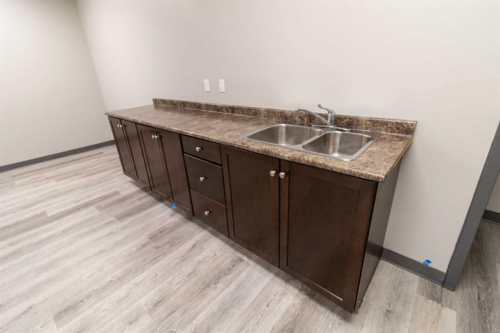 Units 11-12 - 4041 74 Avenue Southeast, Calgary, AB