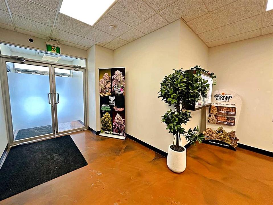 105 - 9904 Franklin Avenue, Fort McMurray, AB